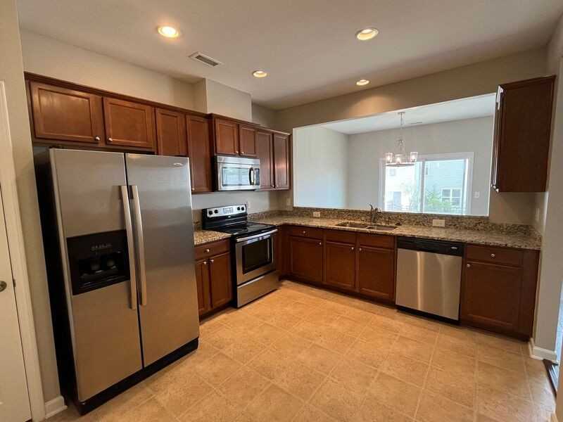 8206 Yaxley Hall Dr - Photo 2 of 33