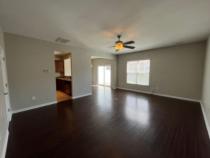 8206 Yaxley Hall Dr - Photo 6 of 33