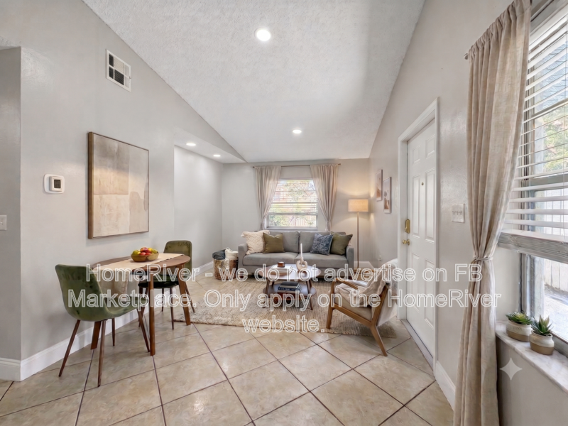 2015 Oleander Blvd #D - Photo 2 of 17