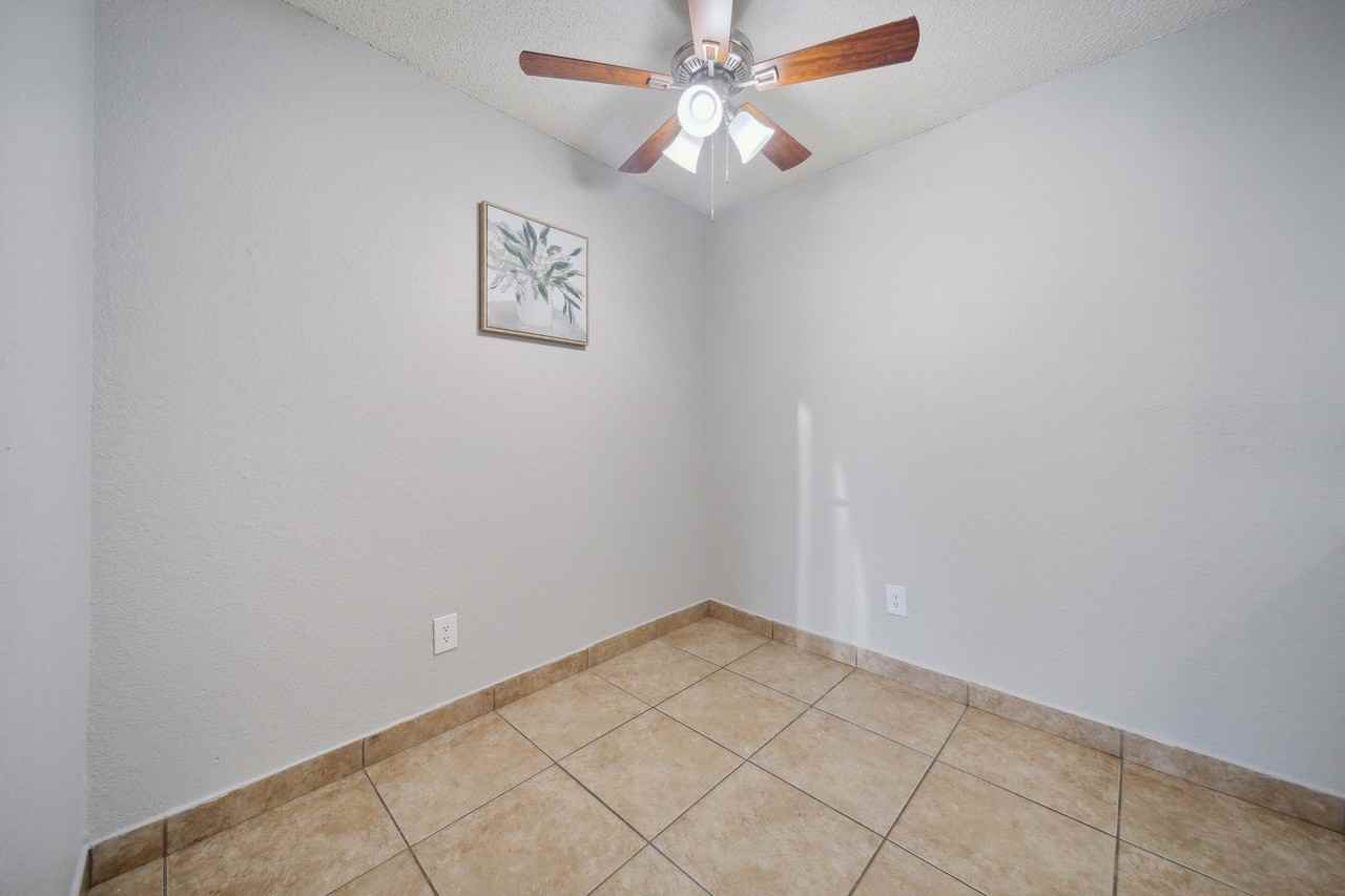 Boca Vista Apartments - Photo 2 of 37
