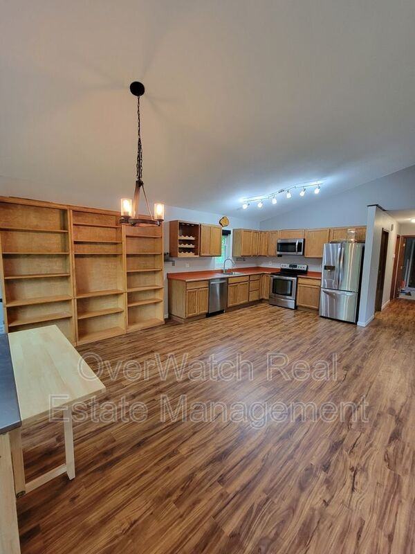 3333 Sun Valley Dr - Photo 4 of 14