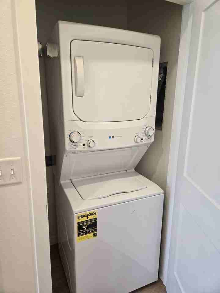 Spirit Of St Louis Apartments - Photo 2 of 9