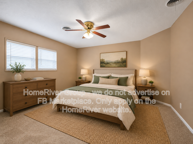920 Yale St - Photo 2 of 23