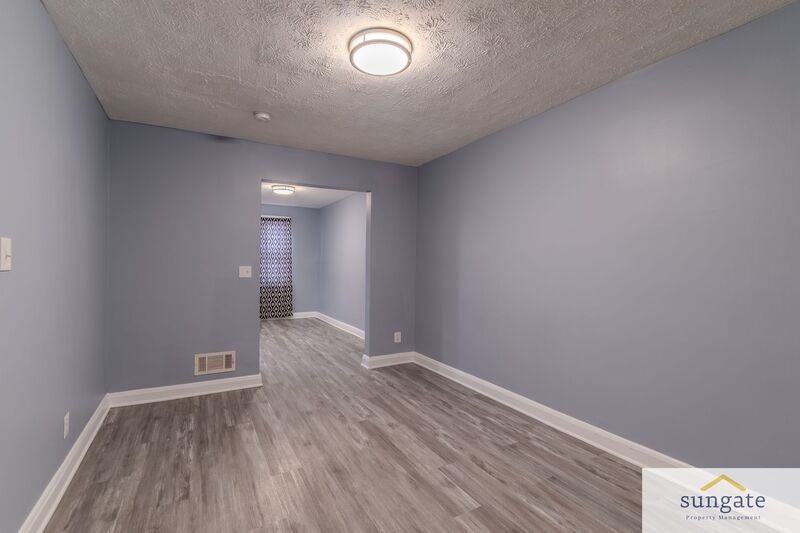1504 Elrino St - Photo 5 of 29