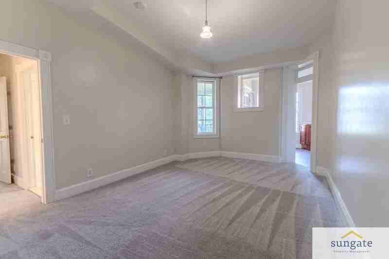 1729 Park Ave #4 - Photo 3 of 17