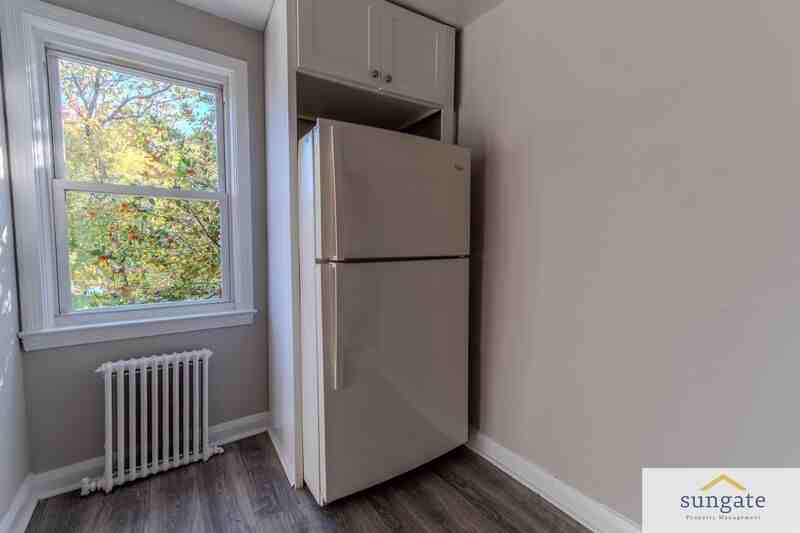 1410 Dartmouth Ave #2 - Photo 5 of 13