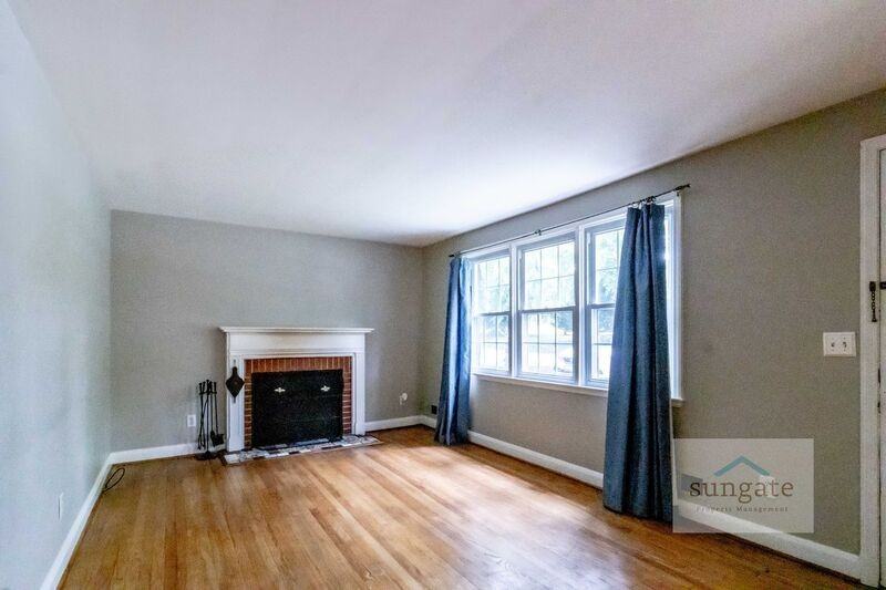 326 Lincoln Ave - Photo 3 of 23