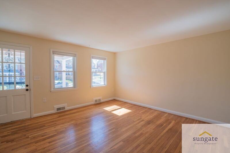 1444 Meridene Dr - Photo 2 of 43