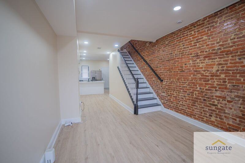 3205 Esther Pl - Photo 4 of 37