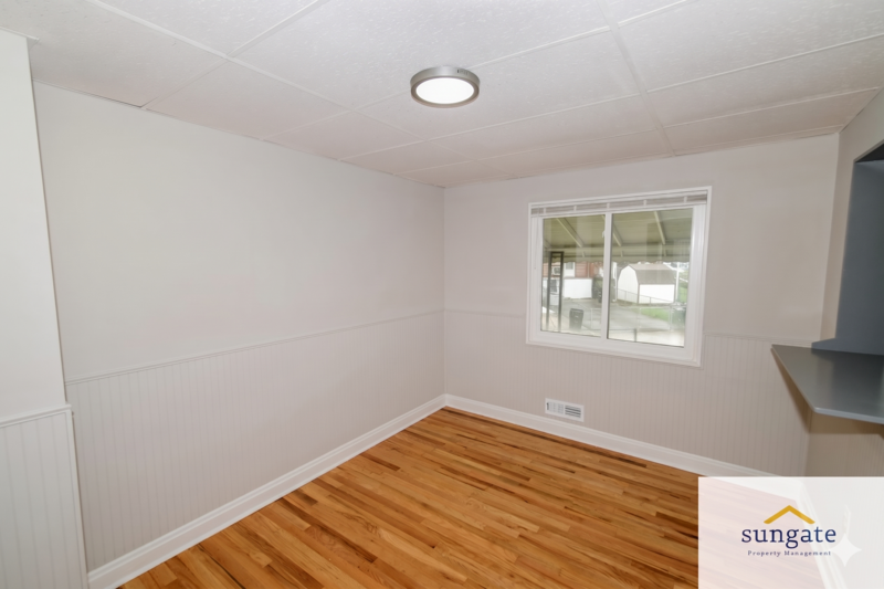 3427 N Point Rd - Photo 7 of 43