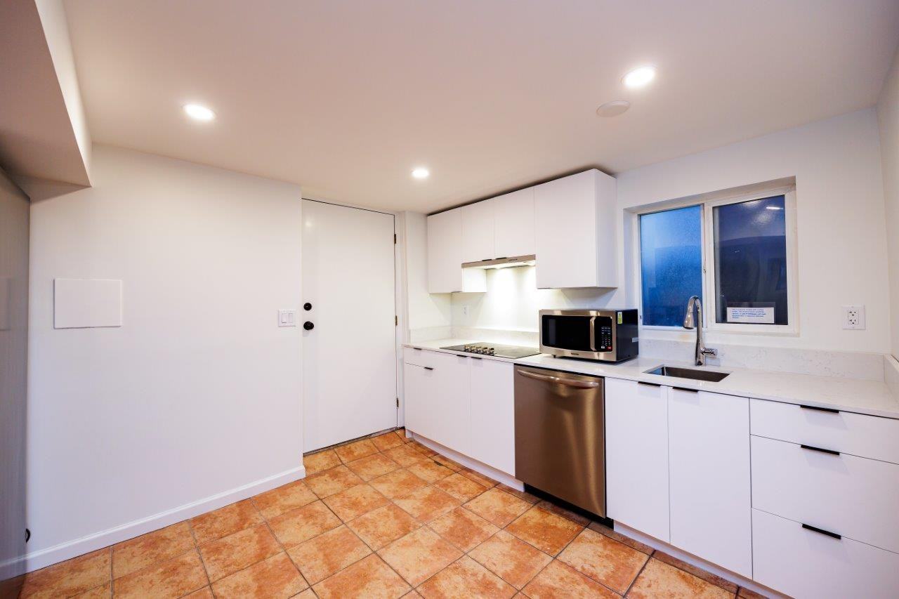 3809 Lanark Street - Photo 5 of 19