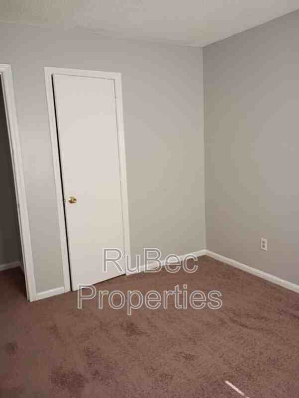 408 S Weldon St - Photo 5 of 8