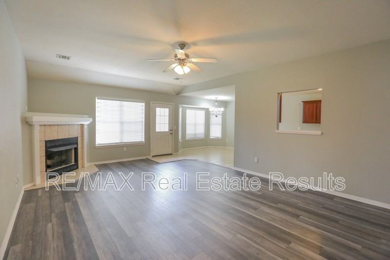 1907 Sw Columbus Rd - Photo 3 of 27