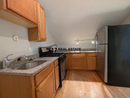 featured image of 21 Chestnut Hill Ave #3