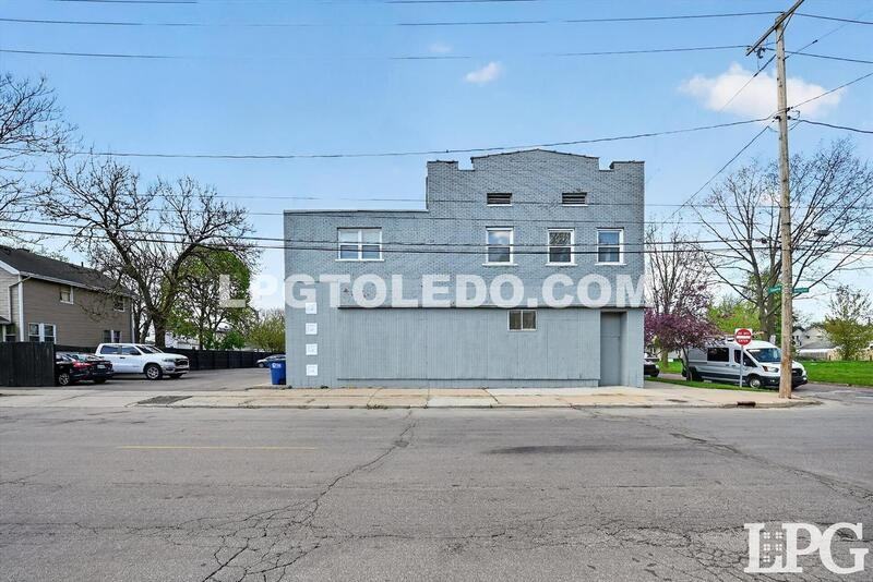 1734 Arlington Ave - Photo 2 of 24