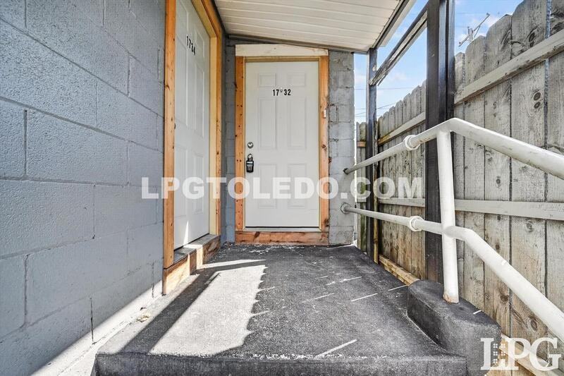1734 Arlington Ave - Photo 3 of 24