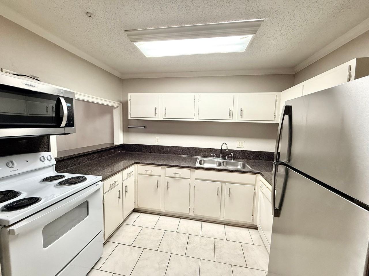 3101 Highland Rd #317 - Photo 5 of 10