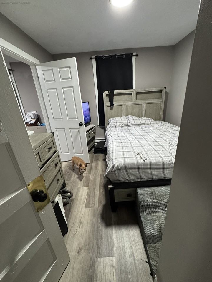 Reed St #1 - Photo 2 of 4
