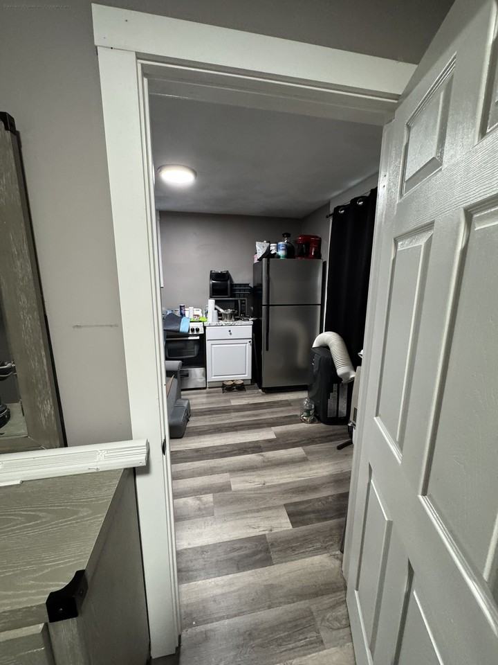 Reed St #1 - Photo 3 of 4