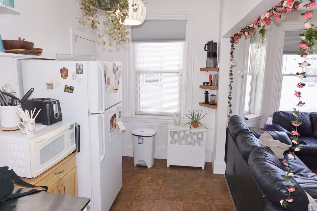 1086 Commonwealth Ave #502 - Photo 2 of 7