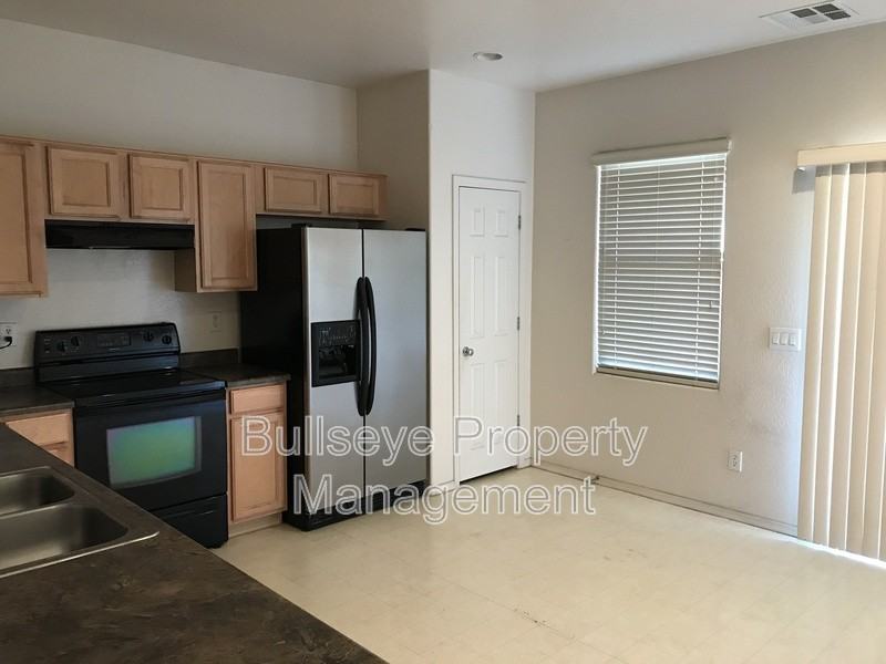 4541 E Willet St - Photo 3 of 18