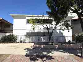 featured image of 116 N Western Ave