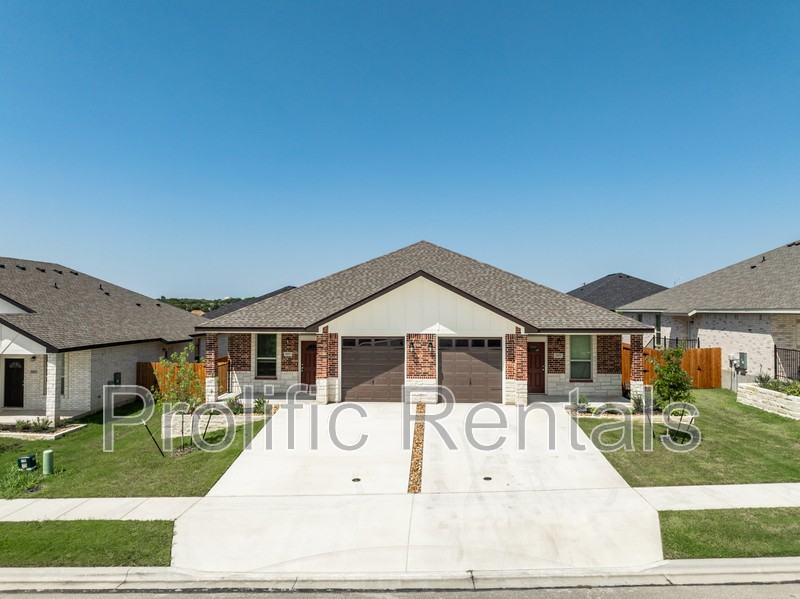 5107 Rose Petal Ct - Photo 2 of 28