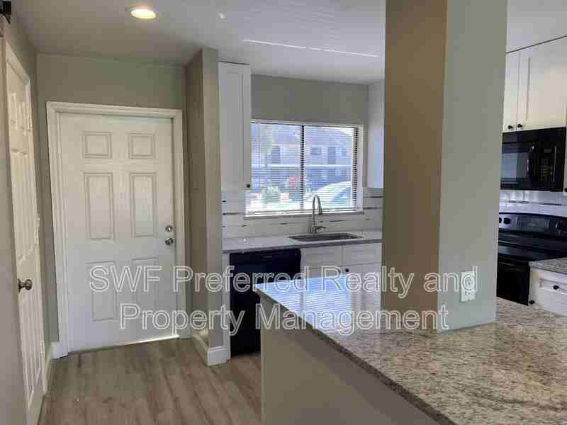 512 Se 43rd St #2 - Photo 4 of 14