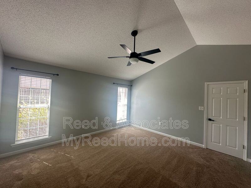 11625 Dempsey Dr - Photo 7 of 15