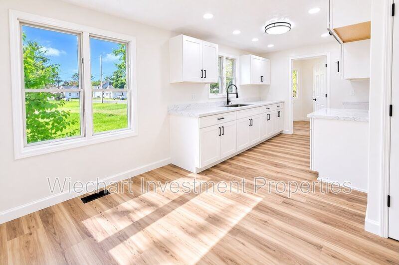 725 W Williams Ave - Photo 5 of 16