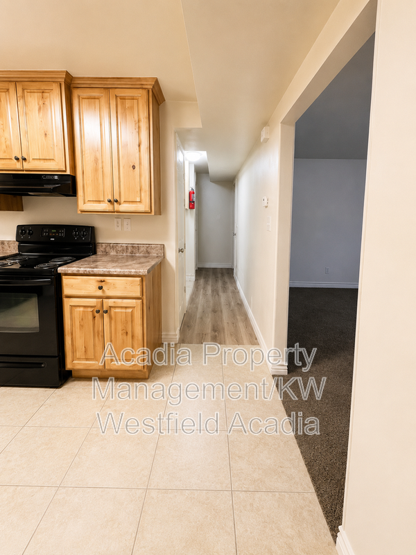 315 E St #3 - Photo 6 of 19