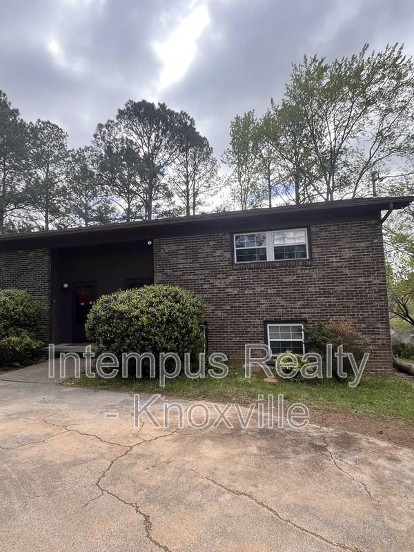 8738 Gleason Dr - Photo 2 of 22