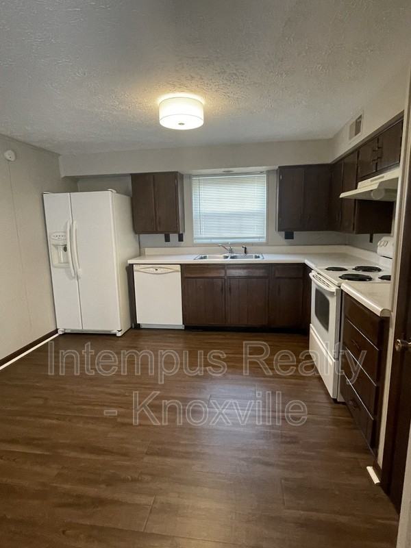 8738 Gleason Dr - Photo 6 of 22