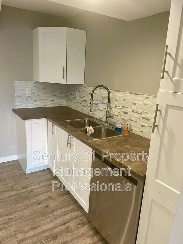 5119-55 Avenue - Photo 3 of 12