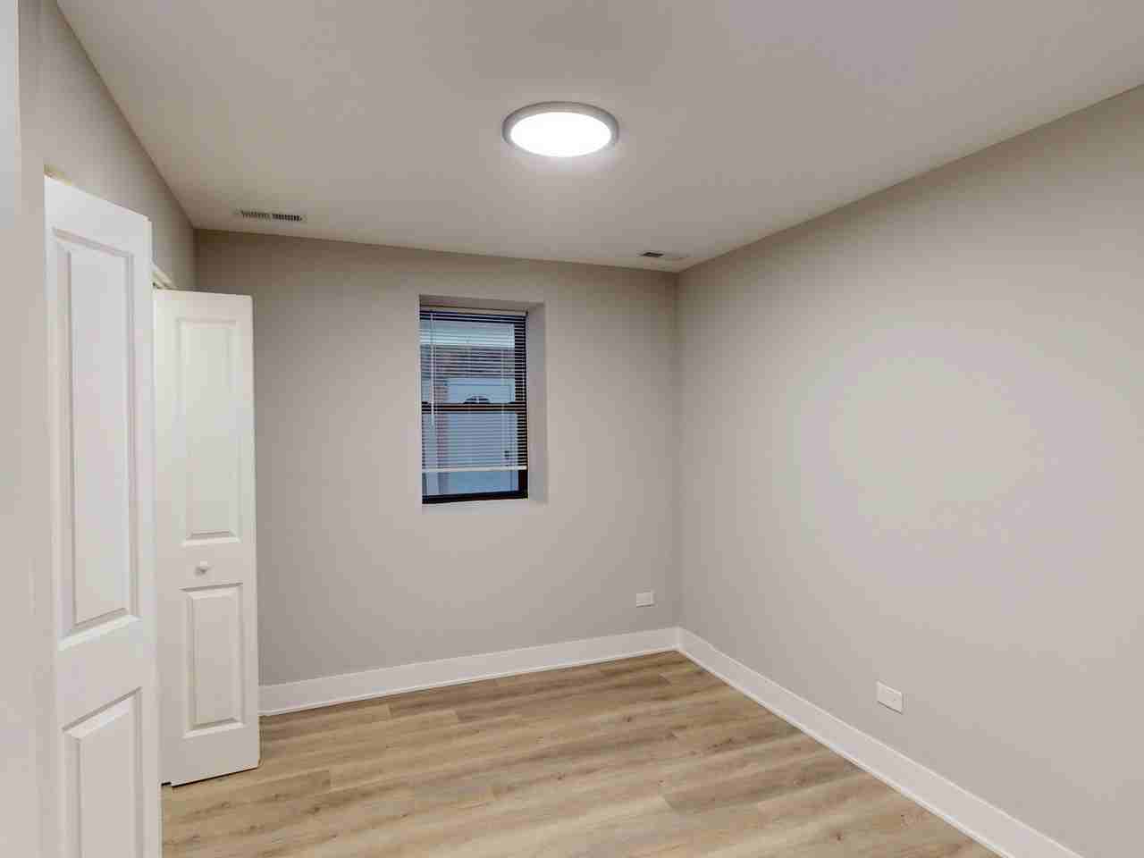 3144 W Fullerton Ave #G - Photo 6 of 11
