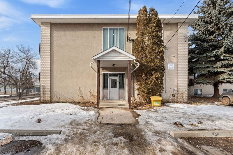 11907 81 St Nw #303 - Photo 3 of 23
