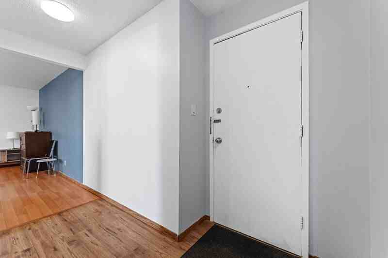 11907 81 St Nw #303 - Photo 5 of 23