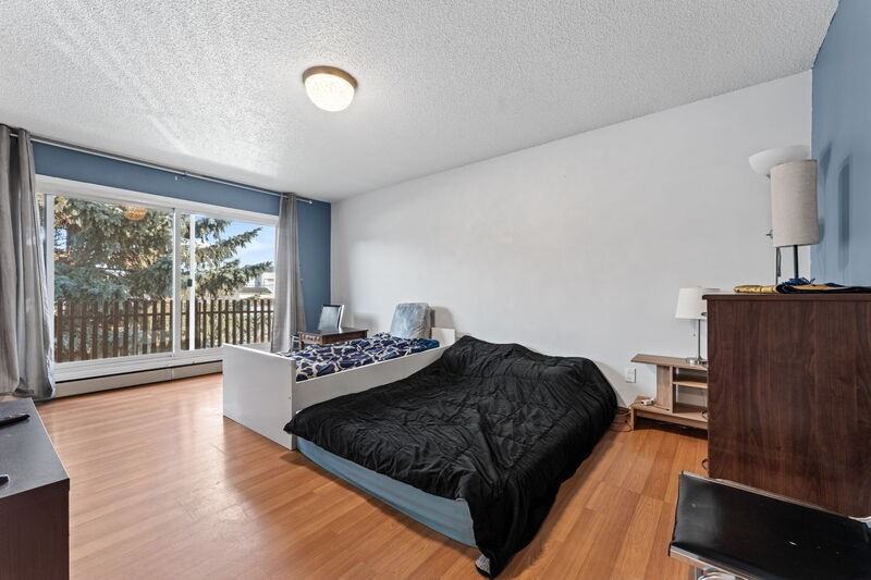 11907 81 St Nw #303 - Photo 7 of 23