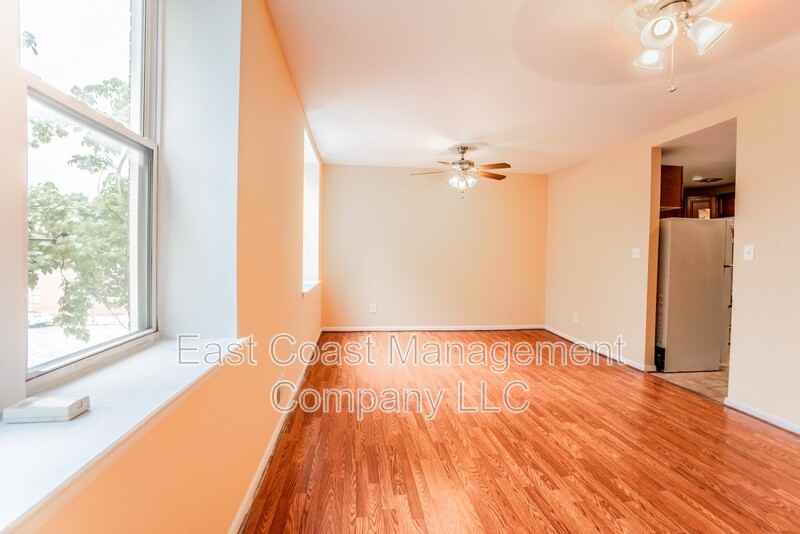 1502 E Baltimore St #2 - Photo 4 of 23
