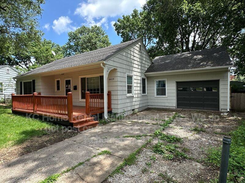 8419 Pennsylvania Ave - Photo 2 of 25