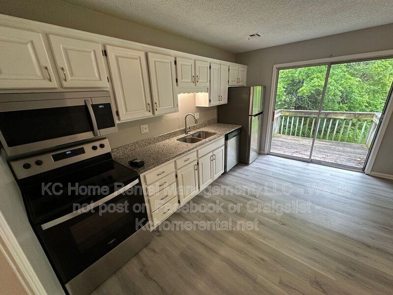 4711 Switzer Rd - Photo 5 of 23