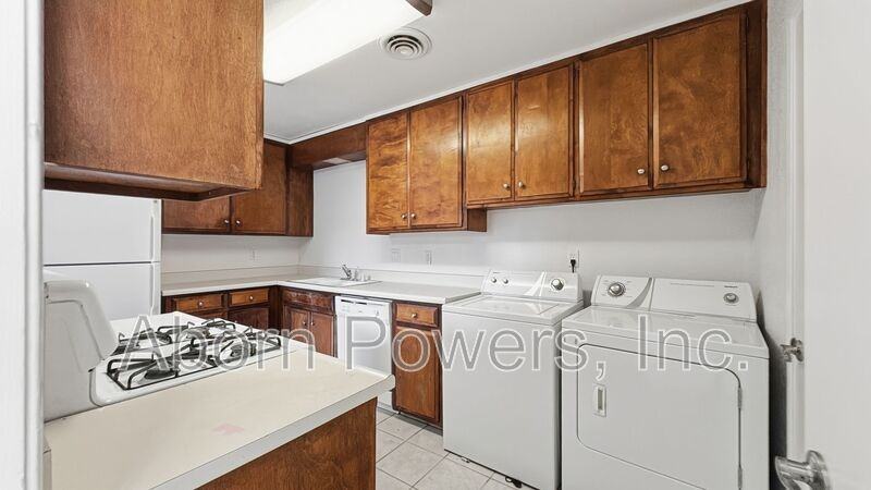 5441 Olympic Way - Photo 6 of 15