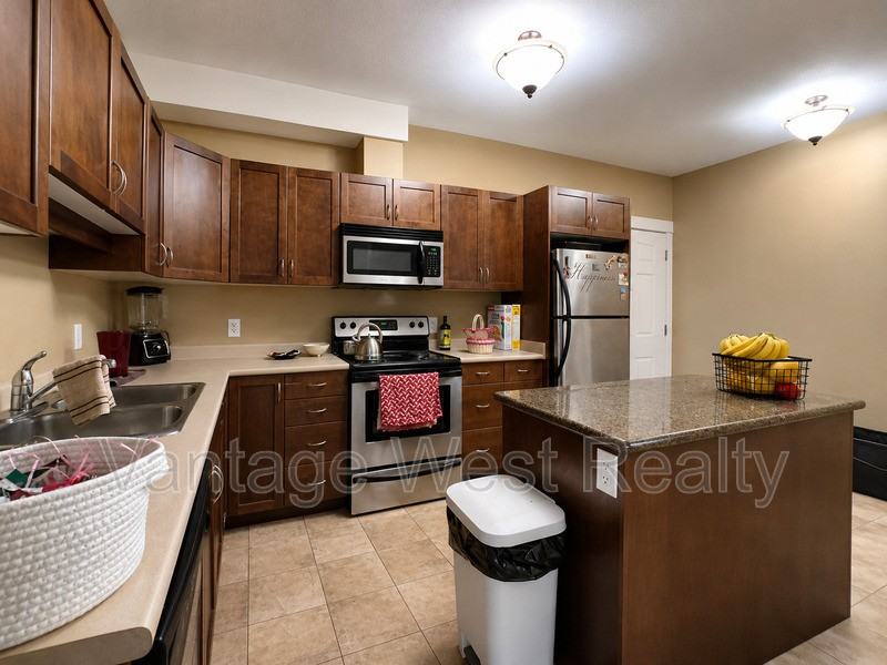 2801 Woodsdale Rd - Photo 4 of 13