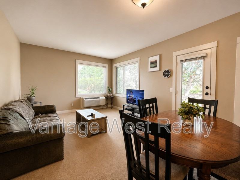 2801 Woodsdale Rd - Photo 5 of 13