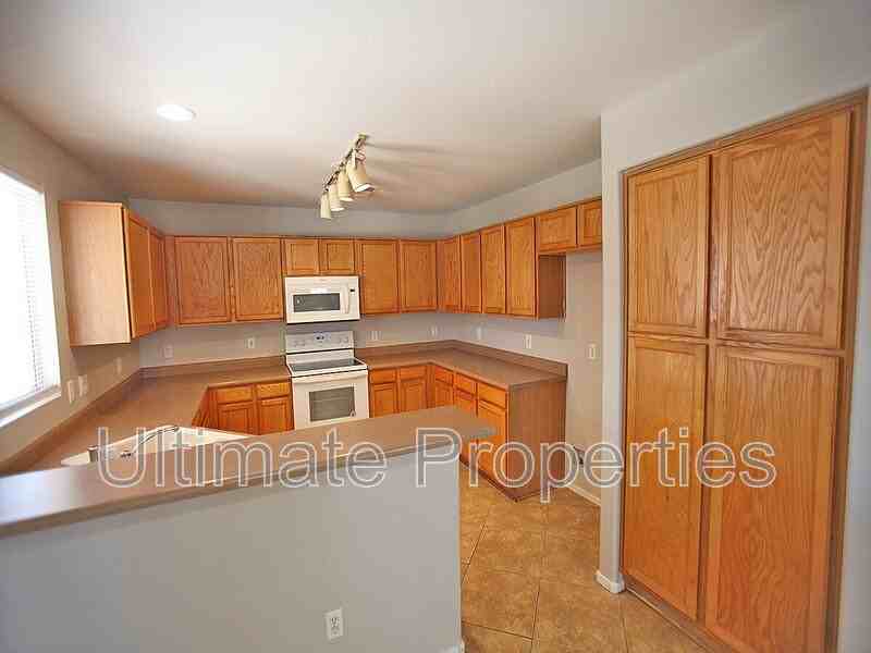 12511 N 121st Dr - Photo 7 of 17