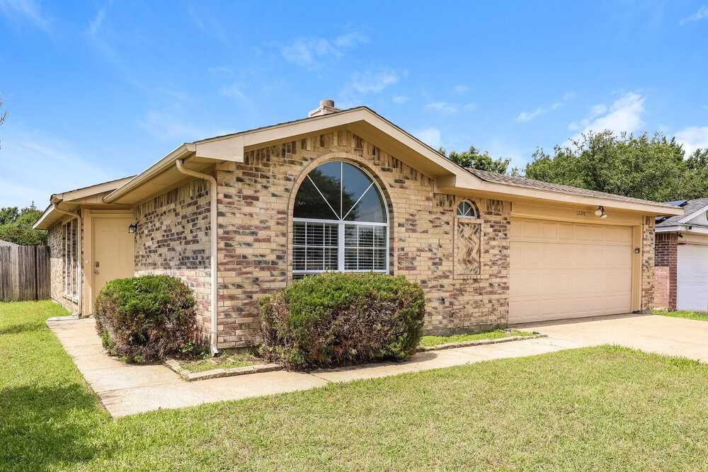 12248 Ortega St - Photo 3 of 19