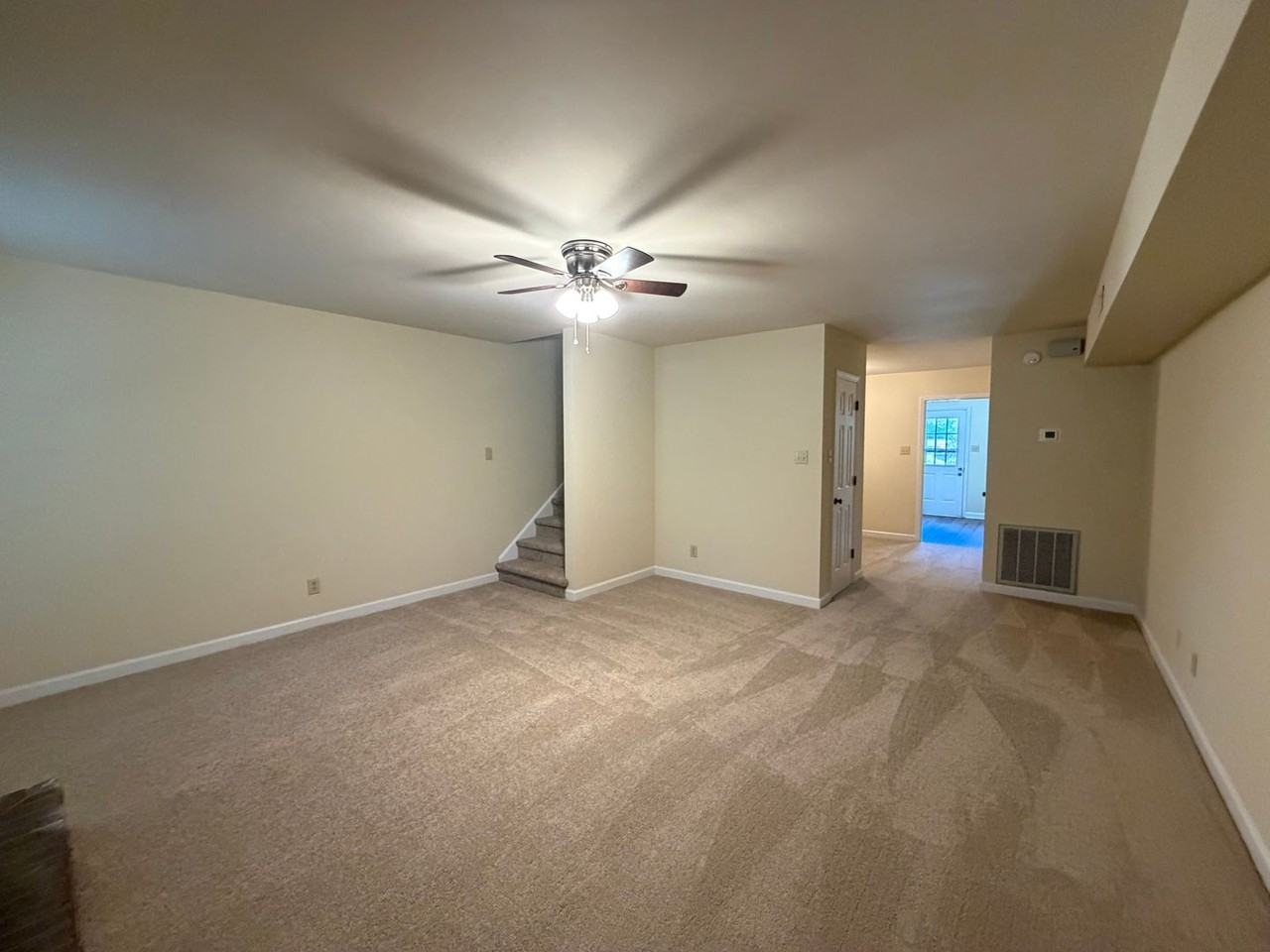 1644 India Hook Rd - Photo 6 of 12
