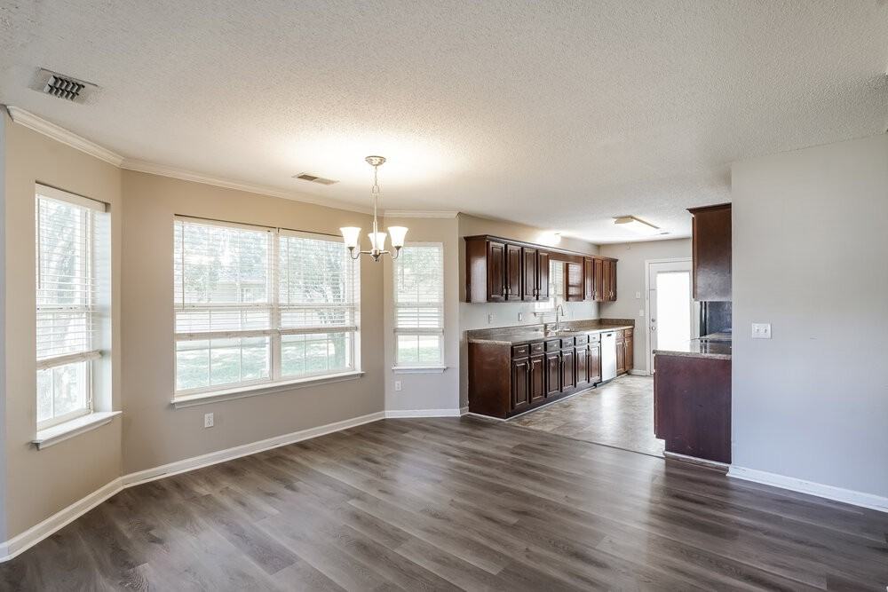 5404 Sunnyvale Dr - Photo 6 of 17