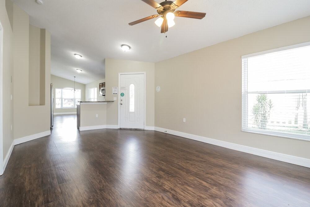 2408 Sonja Ct - Photo 4 of 16
