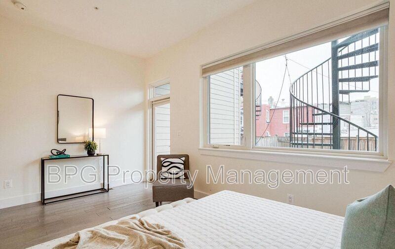3227 Sherman Ave Nw #1 - Photo 6 of 8